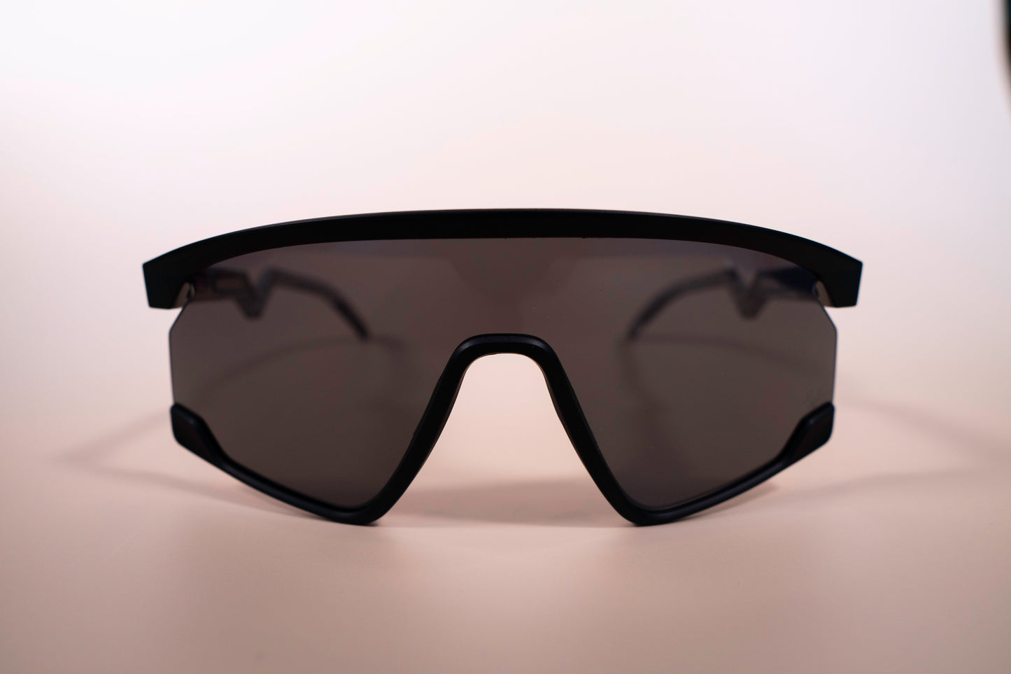OAKLEY | BXTR (Black)