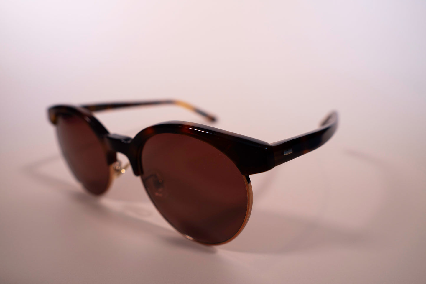 OLIVER PEOPLES | Ezelle
